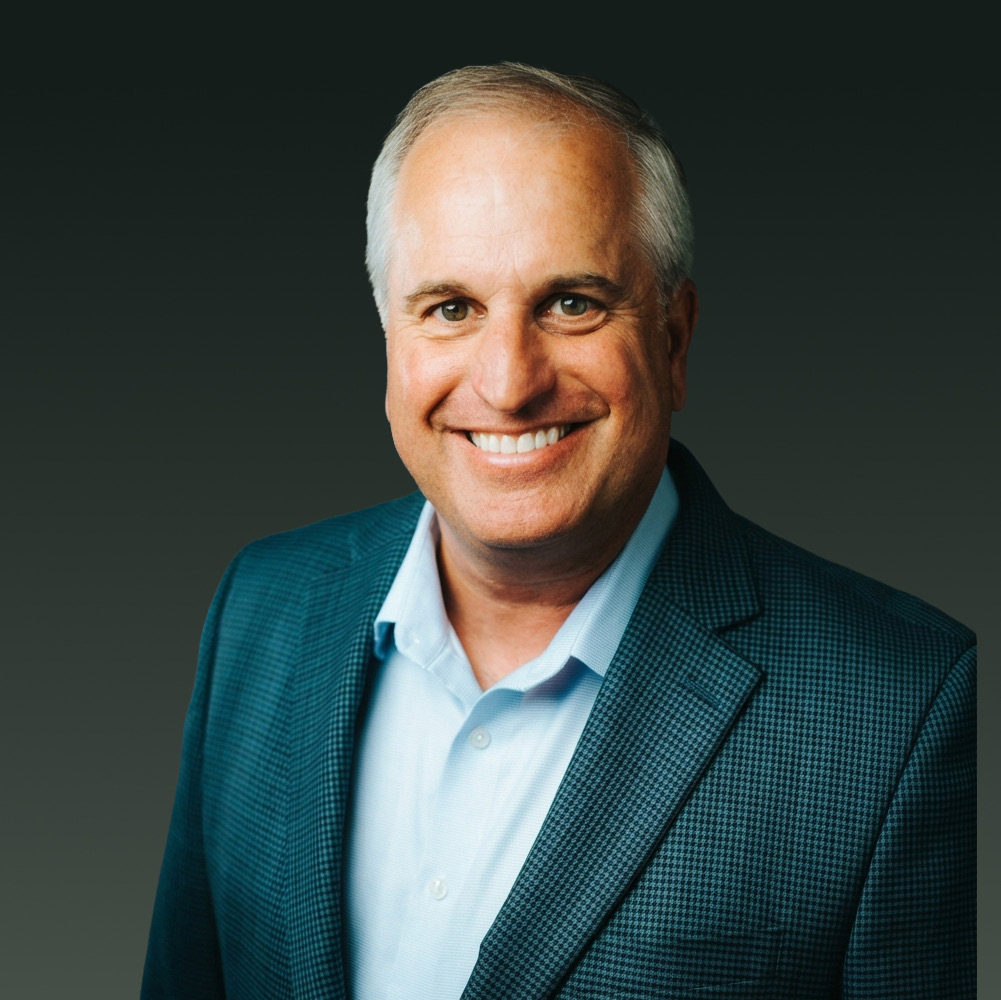 Steve Klinger認為,透過標準化光鏈路、外型規格與托盤架構,可提升開發效率並支援多家供應商。封裝層級介面的標準化則是量產關鍵,隨著開放標準與MSA運作,預期將建立類似可插拔式光學的多供應商生態系