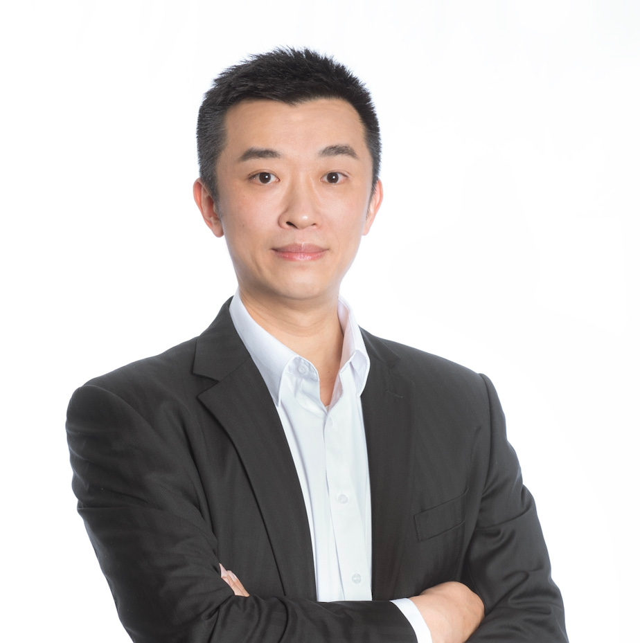 圖1 錼創科技業務處長黃冠鈞直言,MicroLED在體積重量與成本、耗電之間可說是微型顯示技術全村的希望