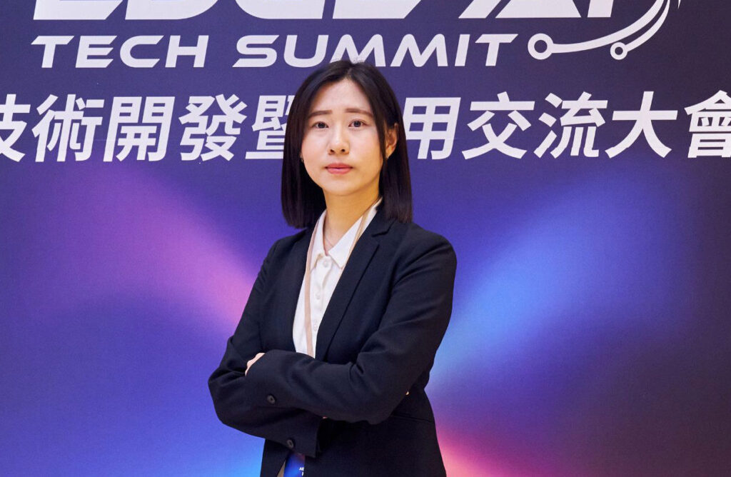 IBM技術顧問許瑞萍建議企業應先建立完整的AI治理框架,從上到下組建AI治理委員會,明確運用範圍、責任分工和可用資料。